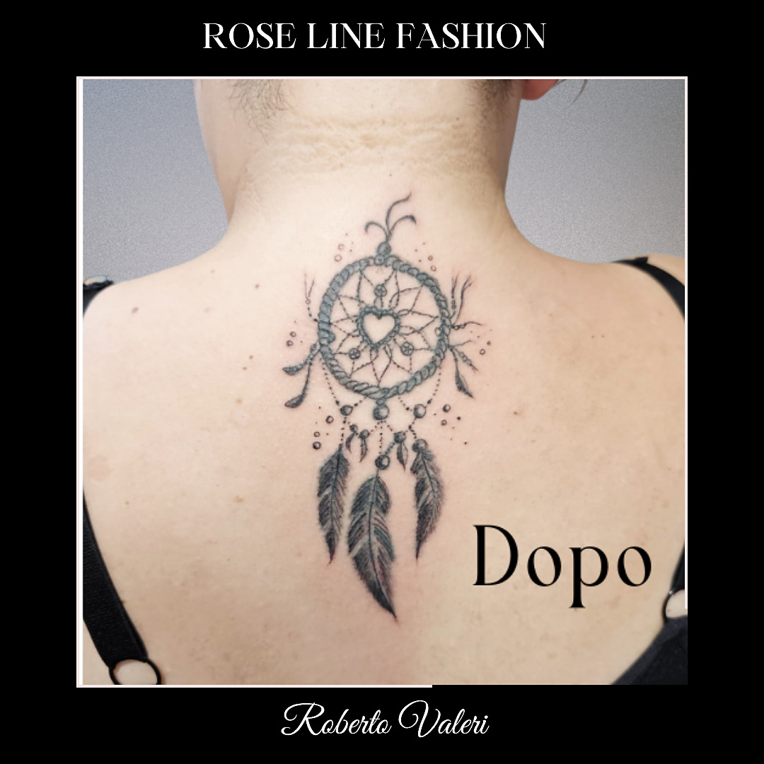 Tatuaggio fineline botanico
